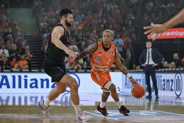 影响发挥 影响发挥